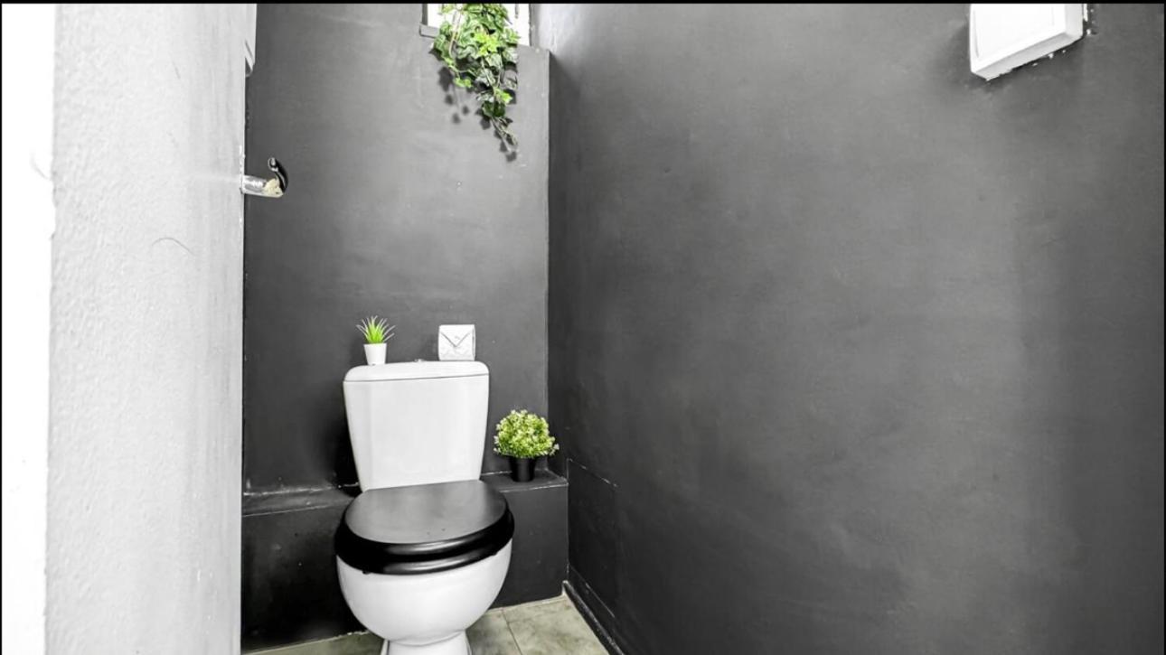 Cosy La-haut Apartment Creteil